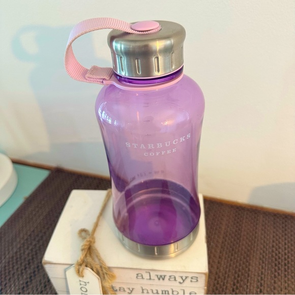 Starbucks Leakproof Purple Plastic Water Jug 32 Oz Stainless Steel Cap & Bottom - Picture 1 of 6